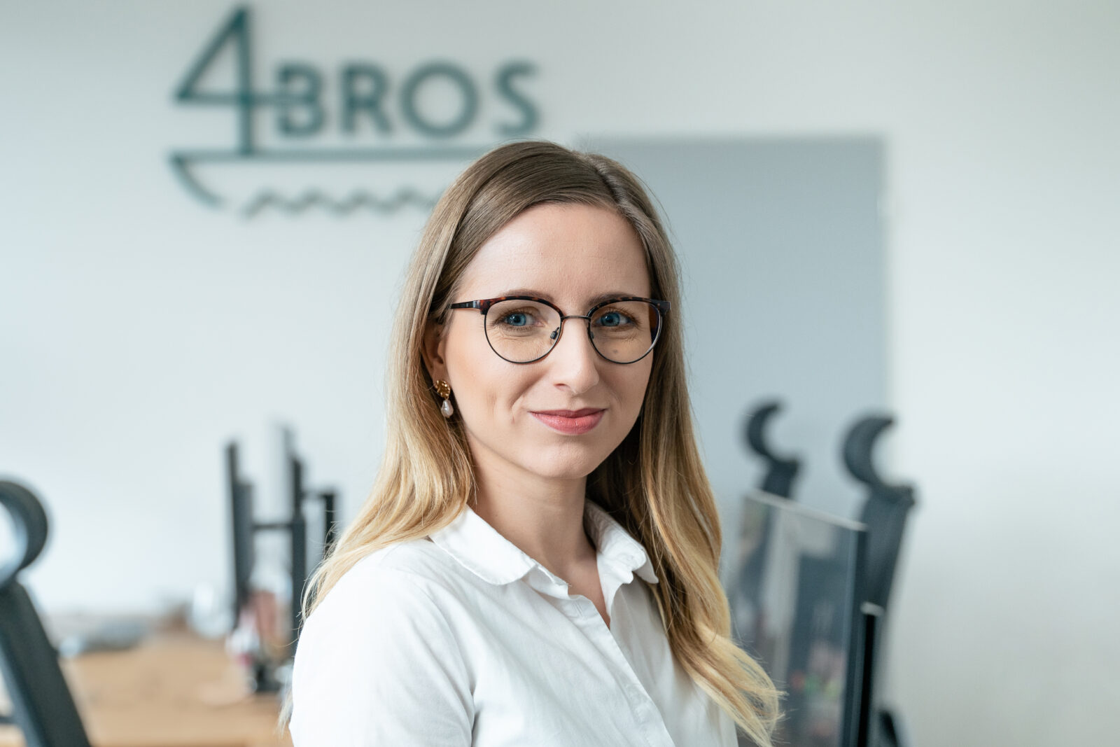 Nikol